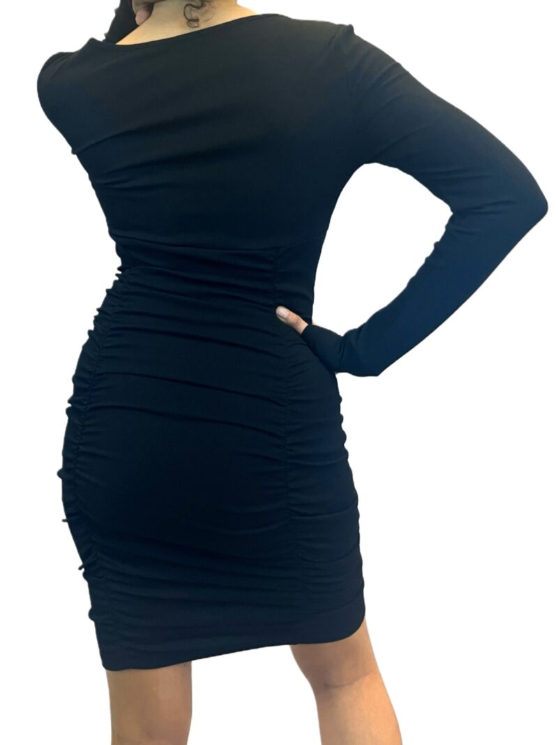 Robe noir manche longue