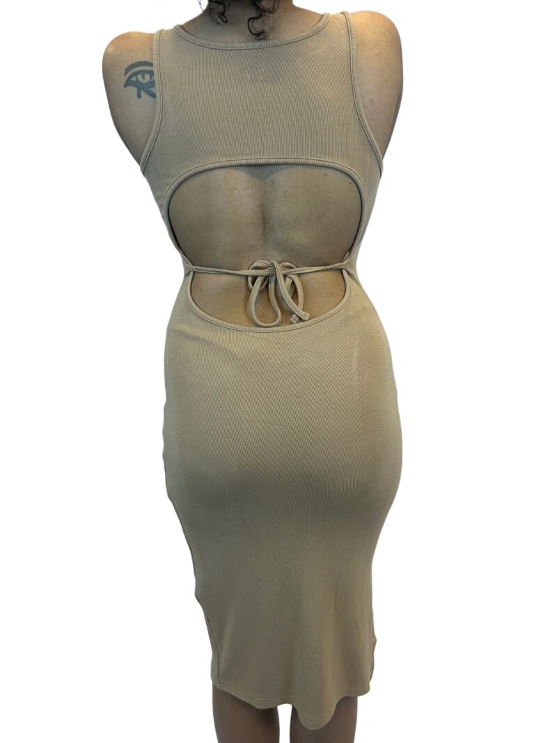 Robe longue dos nu