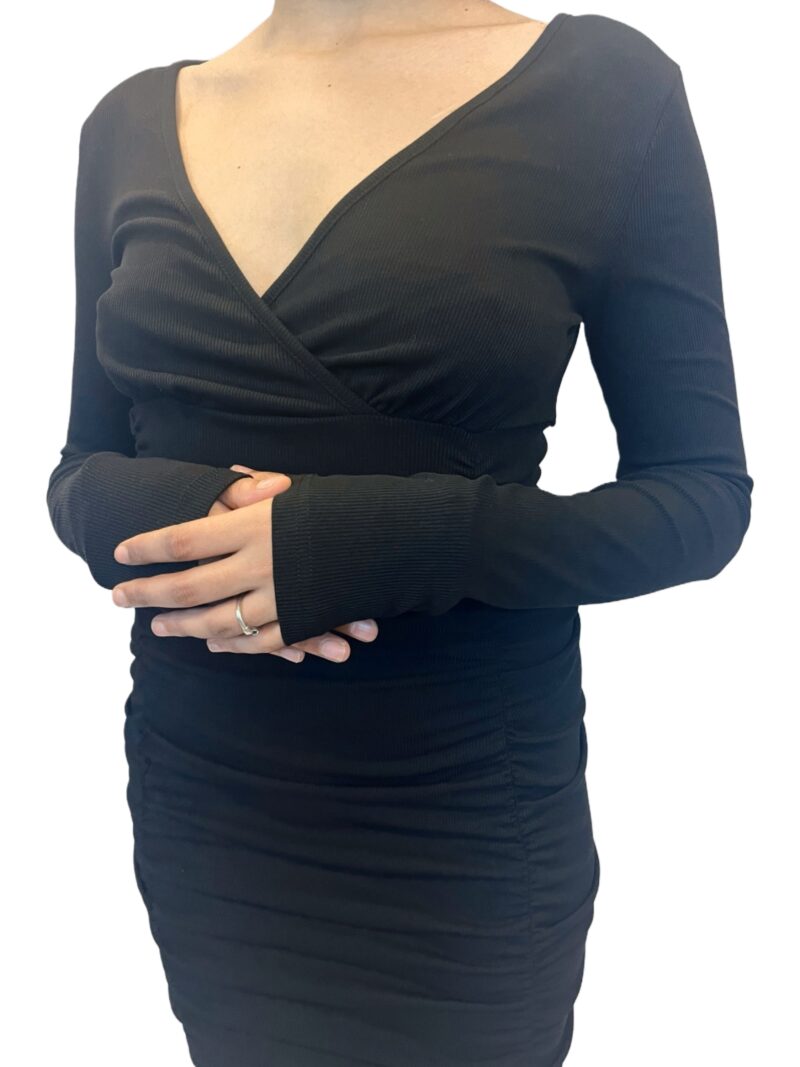 Robe noir manche longue